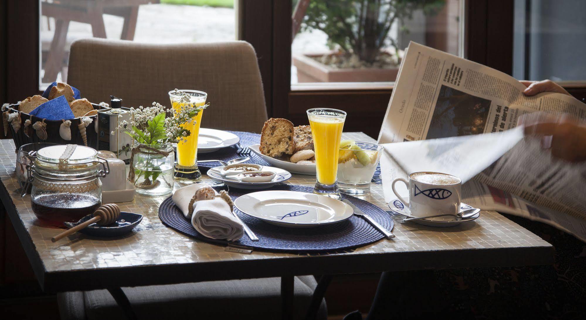 Hotel Pleamar Puerto de Vega Ngoại thất bức ảnh